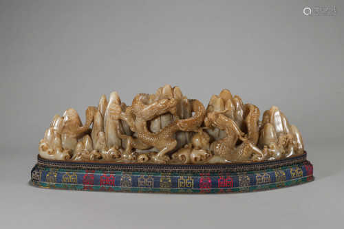 A dragon patterned Shoushan soapstone brush stand