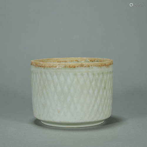 A Hutian kiln porcelain bowl