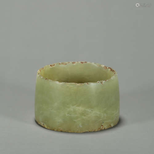 A Hetian jade hair ornament