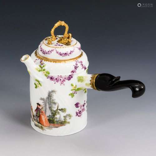 CHOCOLATE POT WITH WATTEAU PAINTING. MEISSEN.