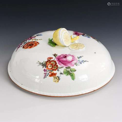 BAROQUE TERRINE LID WITH LEMON KNOB.