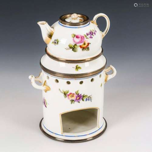 TEAPOT WITH TEAPOT WARMER AND SILVER MOUNT.