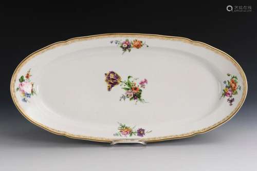 FISH PLATE WITH FLORAL PAINTING. KPM BERLIN.