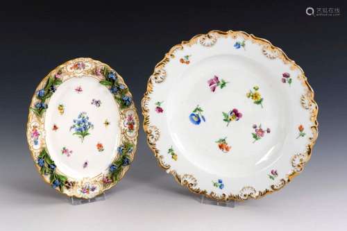 RELIEF PLATE AND SMALL PLATE WITH FLORAL DECORATION. MEISSEN...