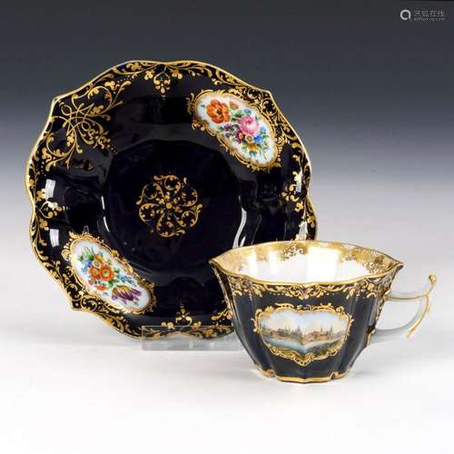 VIEW DEMITASSE WITH COBALT BACKGROUND. MEISSEN.