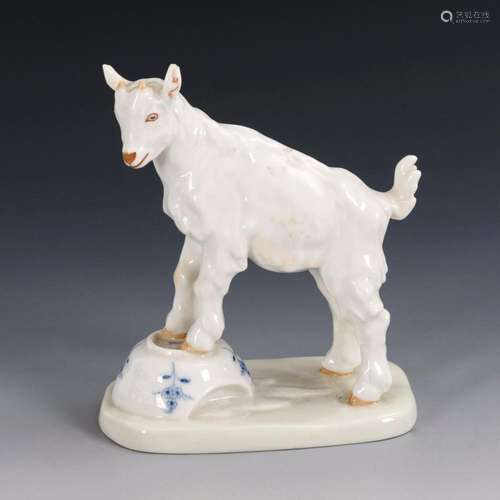 LITTLE GOAT ON A BOWL. MEISSEN.