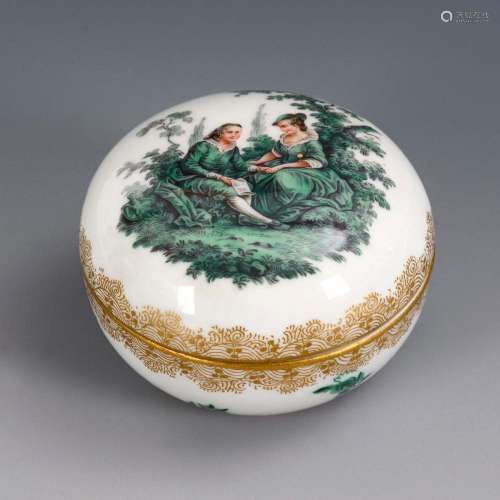 BOX WITH COPPER GREEN WATTEAU PAINTING. MEISSEN.