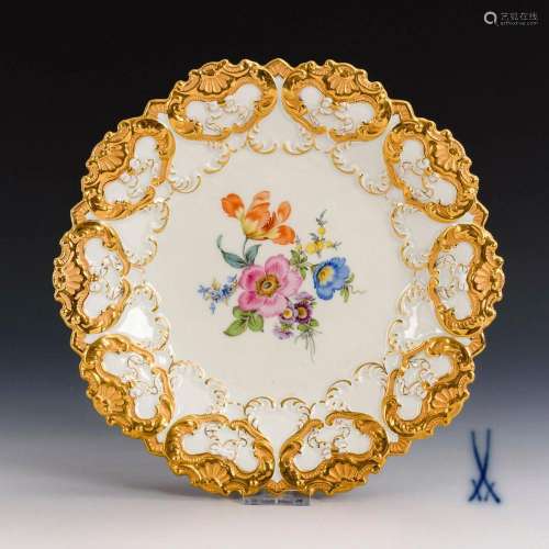 SHOWPIECE PLATE. MEISSEN.