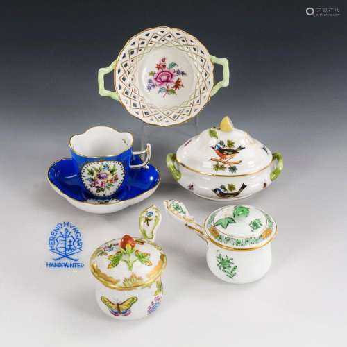 6 PORCELAINS WITH FLORAL PAINTING. HEREND.
