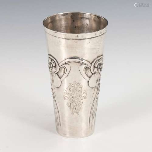 ART NOUVEAU SILVER CUP. BREMEN SILVERWARE FACTORY.