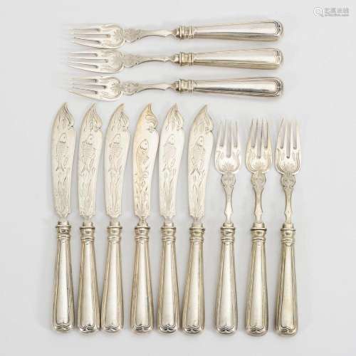 SILVER FISH CUTLERY FOR 6 PERSONS. HERMANN WALTER, HALLE.
