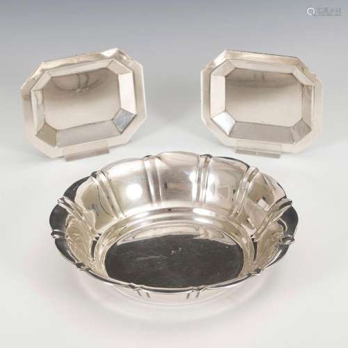 ROUND SILVER BOWL + 2 SMALL OCTAGONAL BOWLS.