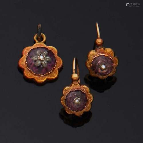 Paire de PENDANTS D'OREILLES et PENDENTIF en or 750 mm en fo...