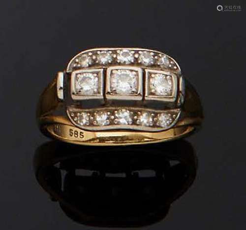 BAGUE en alliage d'or 585 mm sertie de trois diamants brilla...