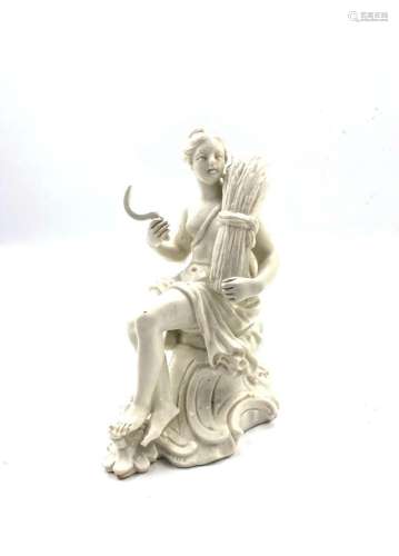 Orléans<br />
Statuette en porcelaine tendre émaillée blanch...