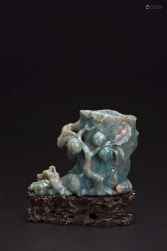 An agate flower holder