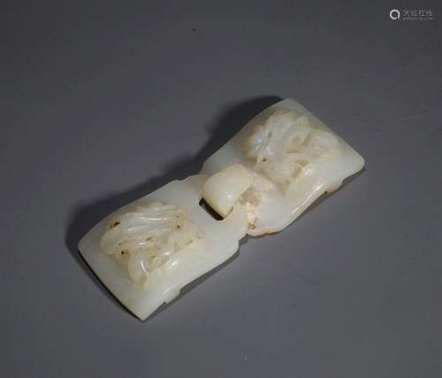 A jade carved buckle