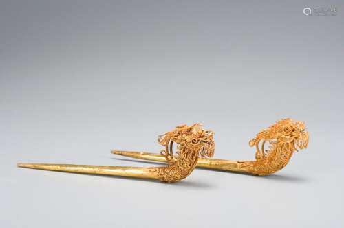 A pair of gilding silver dragon head hairpins