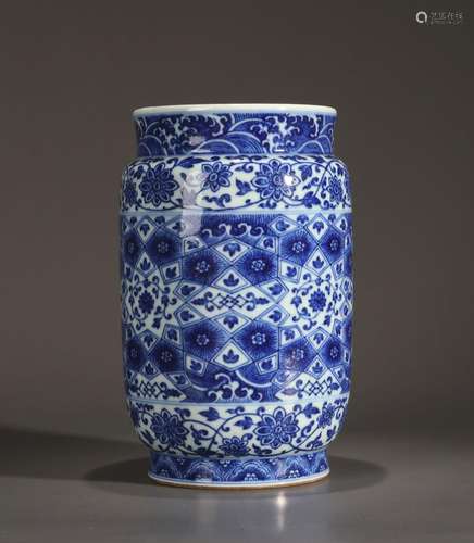 A blue and white flower porcelain jar