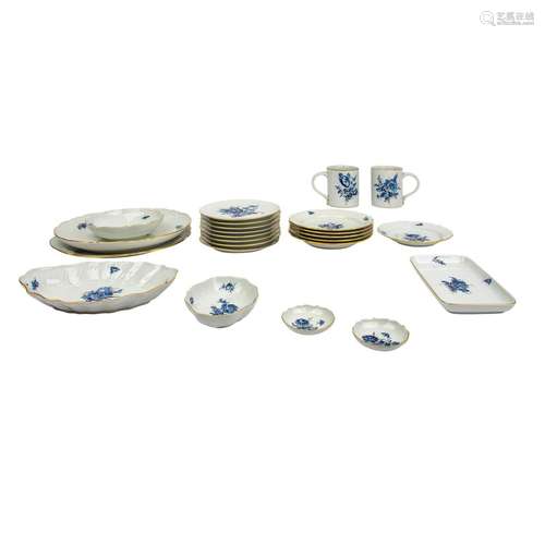 MEISSEN, Serviceteile "Blaue Blume", 20.Jh.