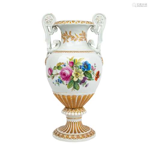 MEISSEN große Schwanenhenkelvase, 1. H. 20. Jh.,