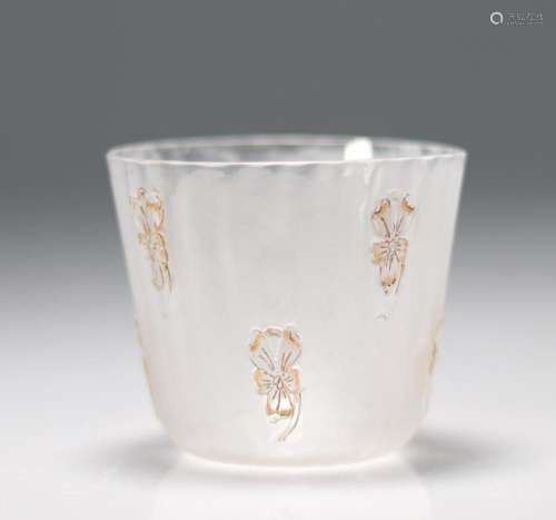 Daum Nancy - Frosted goblet decorated with golden violets Si...