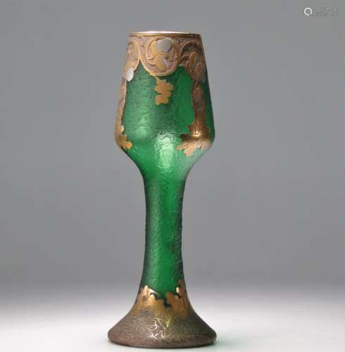 Montjoie - green vase decorated with oak leaves and acorns