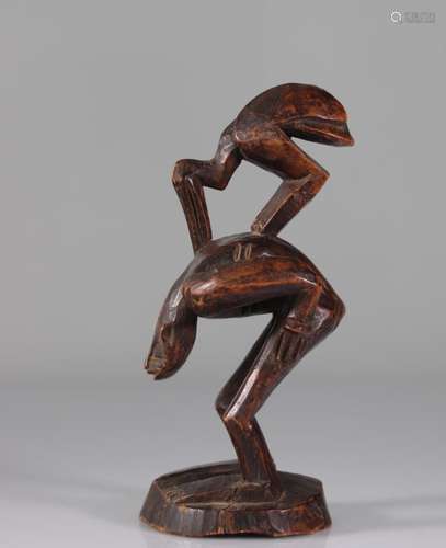 Sculpture Senufo figure surmounted by a bird