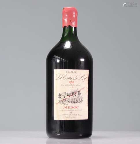 Magnum Chateau LA TOUR DE BY (Medoc) 1982