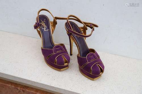 Paire de chaussures de gala Yves Saint Laurent, 39<br />
Mau...