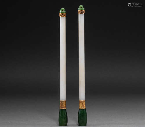 Chinese Qing Dynasty Hetian jade jasper pen holder
