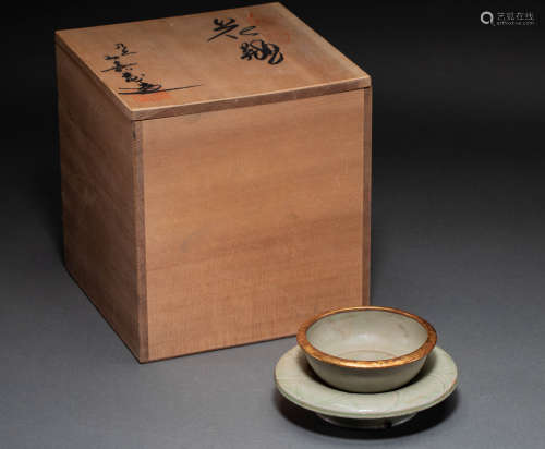Secret color porcelain tea cup from Yue Kiln in Song Dynasty