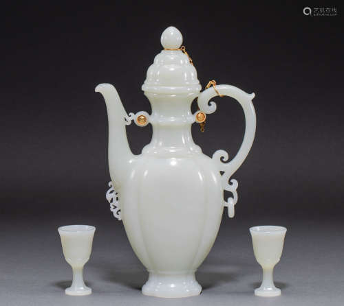 Hetian jade and gold wine pot of Qing Dynasty