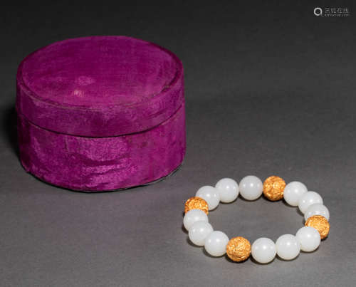 Chinese Hetian jade bracelet from qing Dynasty
