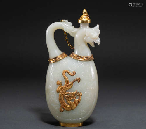 Hetian jade gilt jade vase of Song Dynasty of China