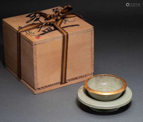 Secret celadon tea cup of Song Dynasty of China