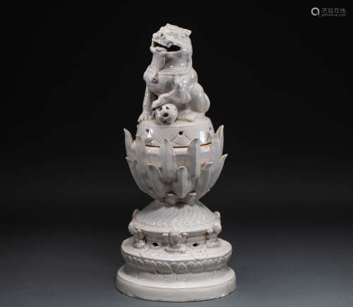 Aromatherapy furnace of Ding Kiln in Song Dynasty