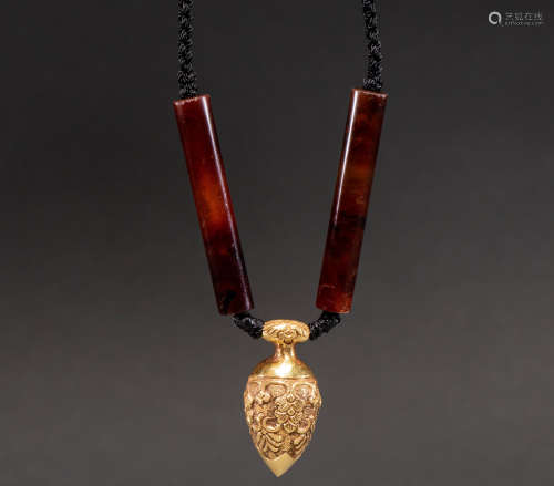 Chinese agate gilt necklace from liao Dynasty