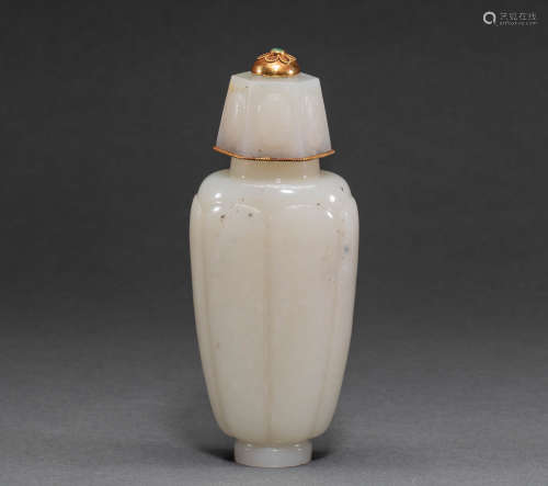Hetian jade vase in Song Dynasty of China