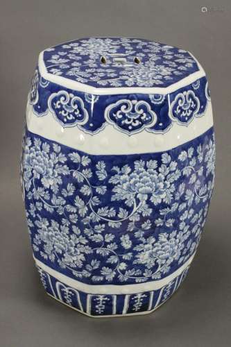 Good Chinese Blue and White Porcelain Tabouret,