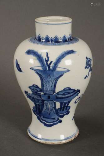 Chinese Kangxi Period Vase,