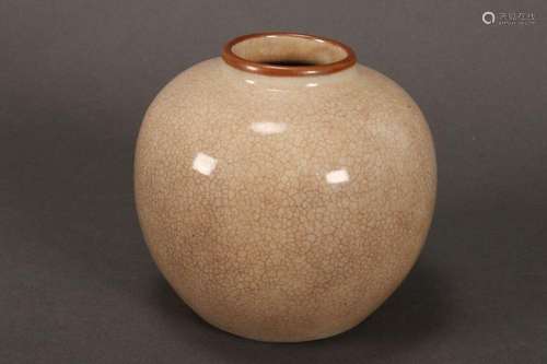 Good Chinese Crackle Glaze Jar,