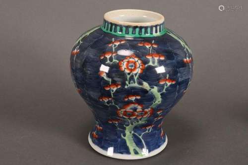 Chinese Porcelain Vase,