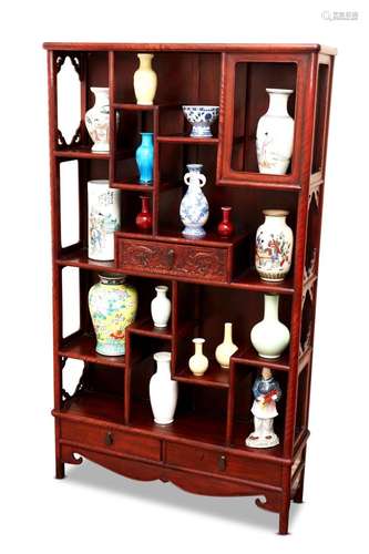 Chinese Late Qing Dynasty Display Stand,