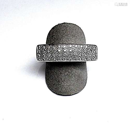 Bague or blanc cossue sertie de diamants de belle qualité - ...