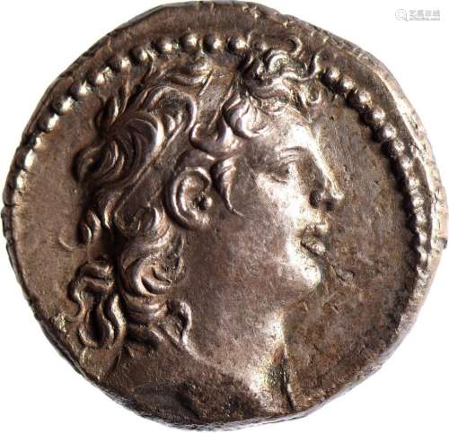SYRIE, Tryphon ( 142-138). Tétradrachme (13.75 g) au buste d...