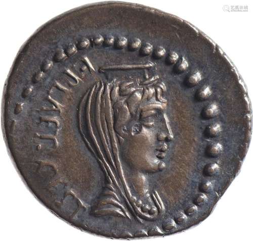 ROME, Brutus (? 42 av.). Denier (3.74 g) au buste de femme v...