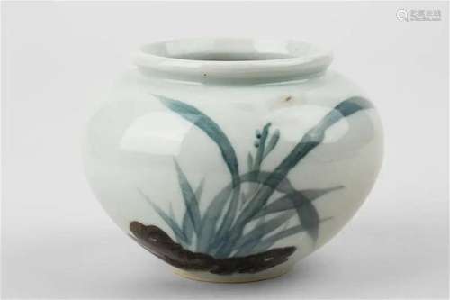 Korean porcelain jar with Haidong mark, 20th Century