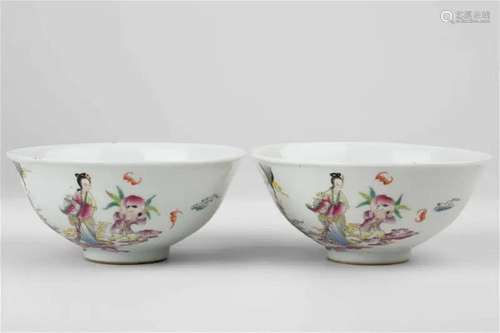 Pair of famille rose lady pattern bowls with 'Daqing Xia...