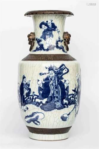 Blue and white figure vase with 'Chenghua Nian Zhi' ...